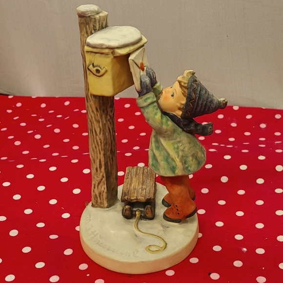 Hummel Letter to Santa Claus Figurine 340 TMK-8 Mi